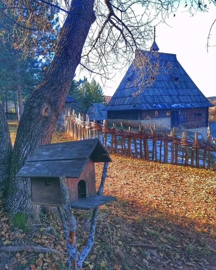 Seoski Turizam Melovic Rozanstvo Dış mekan fotoğraf