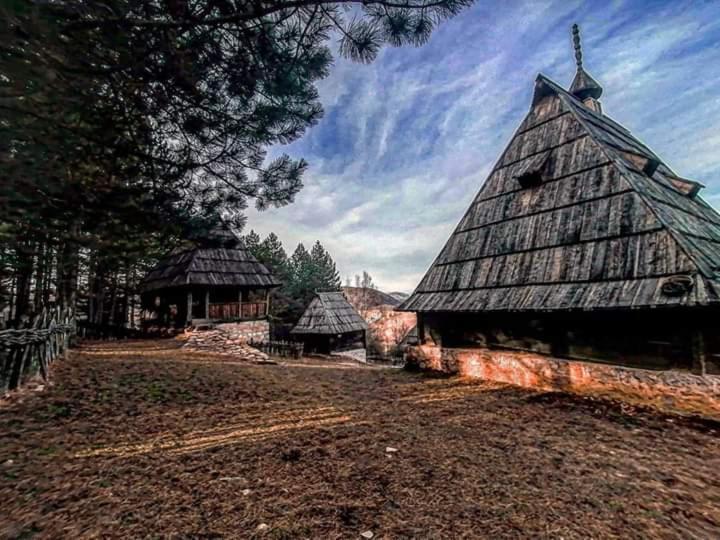 Seoski Turizam Melovic Rozanstvo Dış mekan fotoğraf